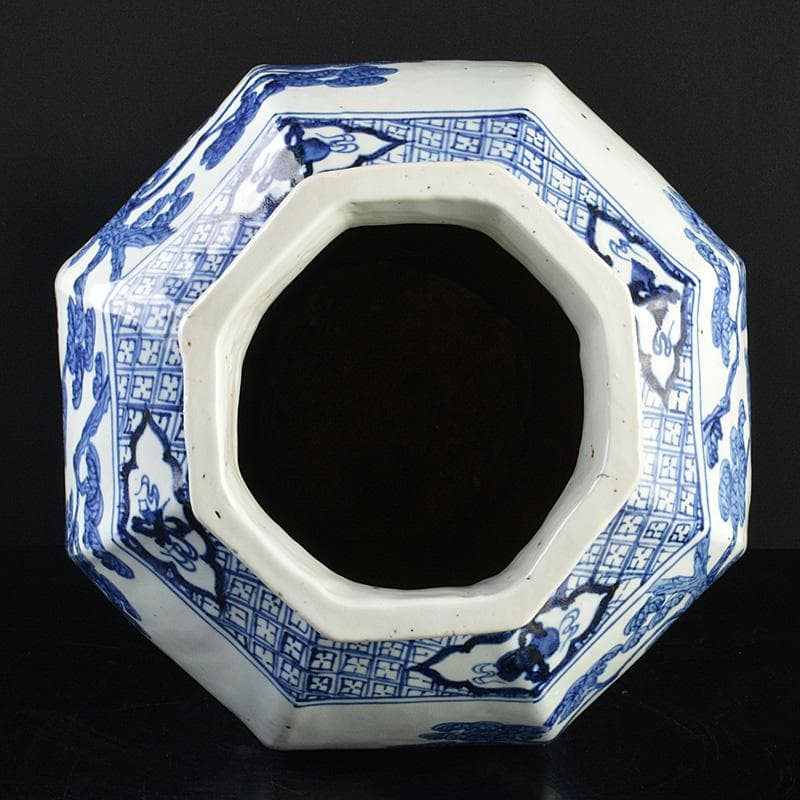 中国 景徳鎮製款 青花 神獣花文 八角面取瓶 高さ約48cm V R7338F