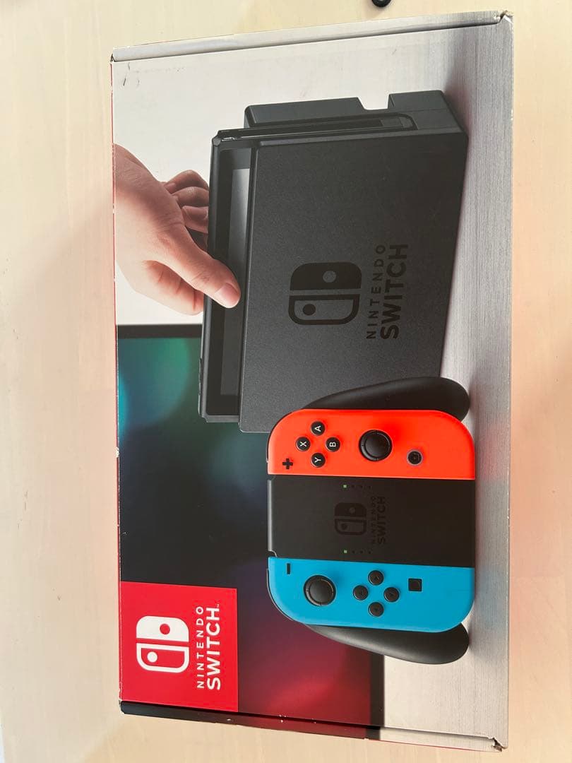 Nintendo Switch 本体 スイッチのカバー付き