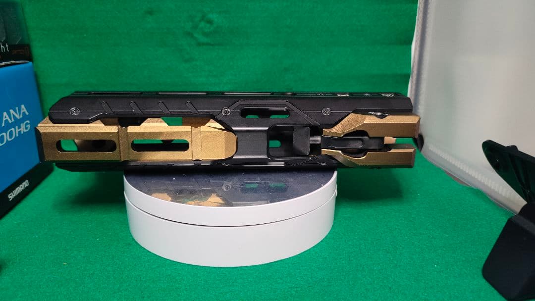 STRIKE INDUSTRIES レプリカハンドガード8.5インチ