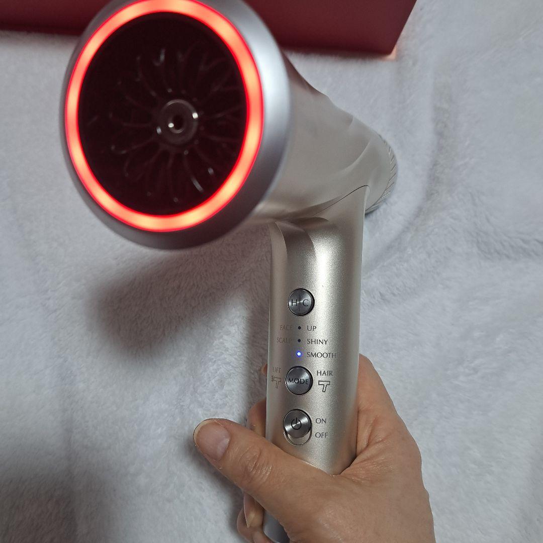 YA-MAN　ヤーマン　リフトドライヤー　 ゴールド　HC20N5