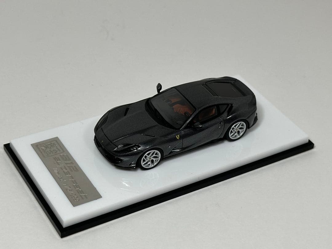 1/64 不正模玩 フェラーリ 812 スーパーファスト グレー