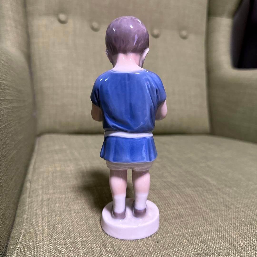 ロイヤルコペンハーゲン人形