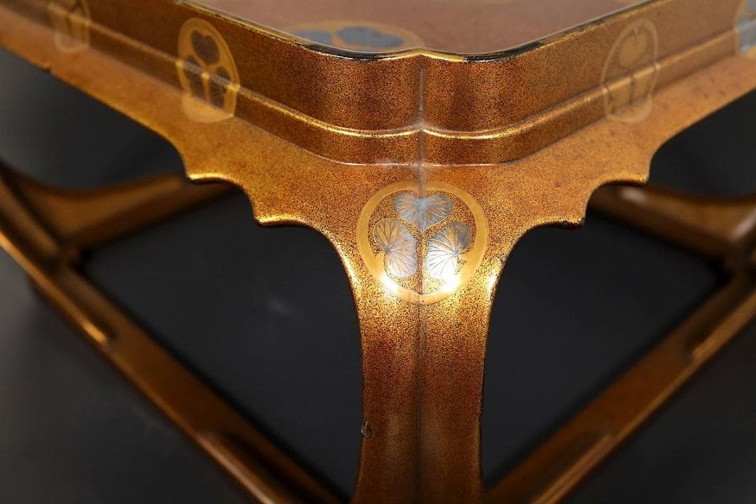 紀州徳川家のお道具展　大阪の某美術館展示品　（懸盤・かけばん・膳・蒔絵）