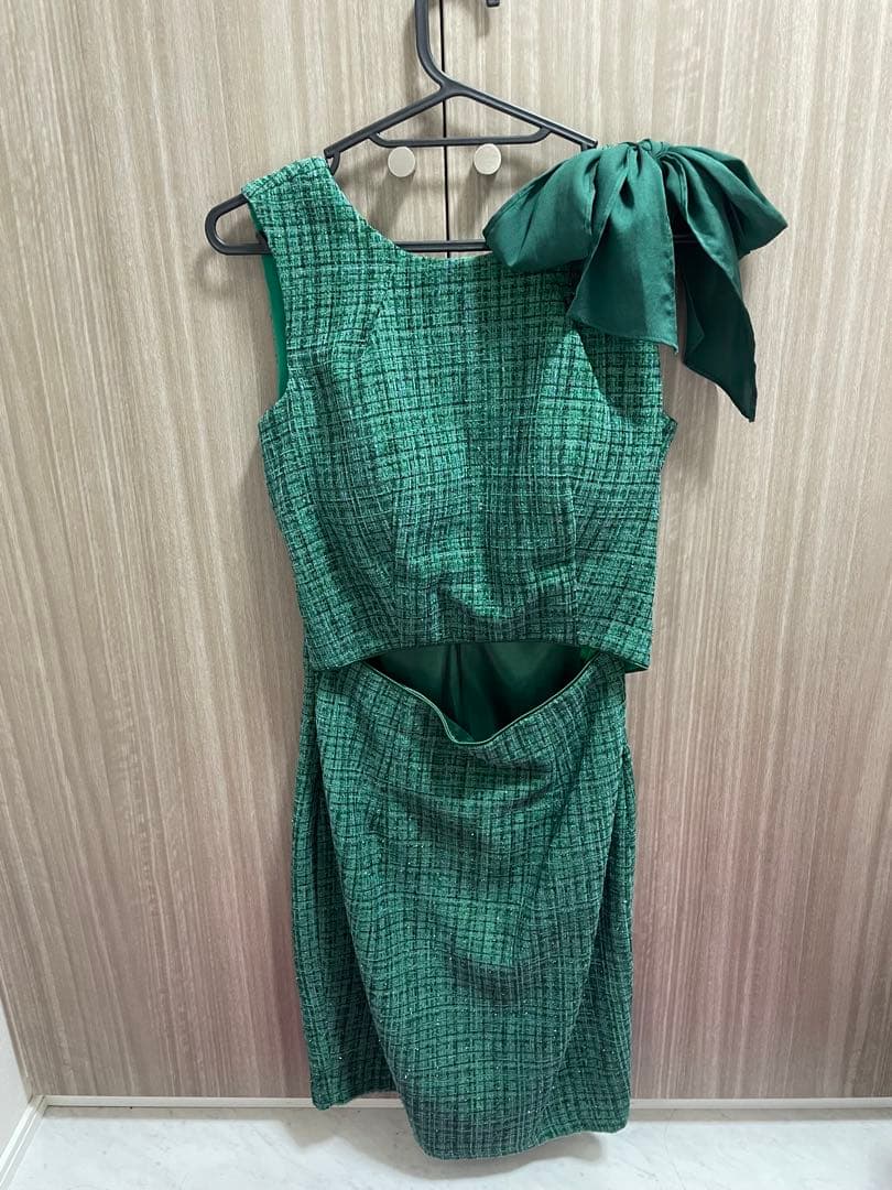 Andy グリーン タイトドレス リボン付き　新品　S