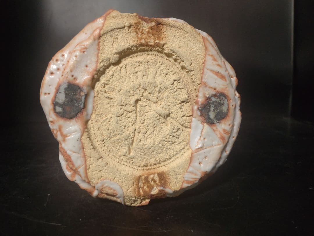 バツグンのアガリ!!若尾利貞造 志野花入 共箱 検（無形文化財