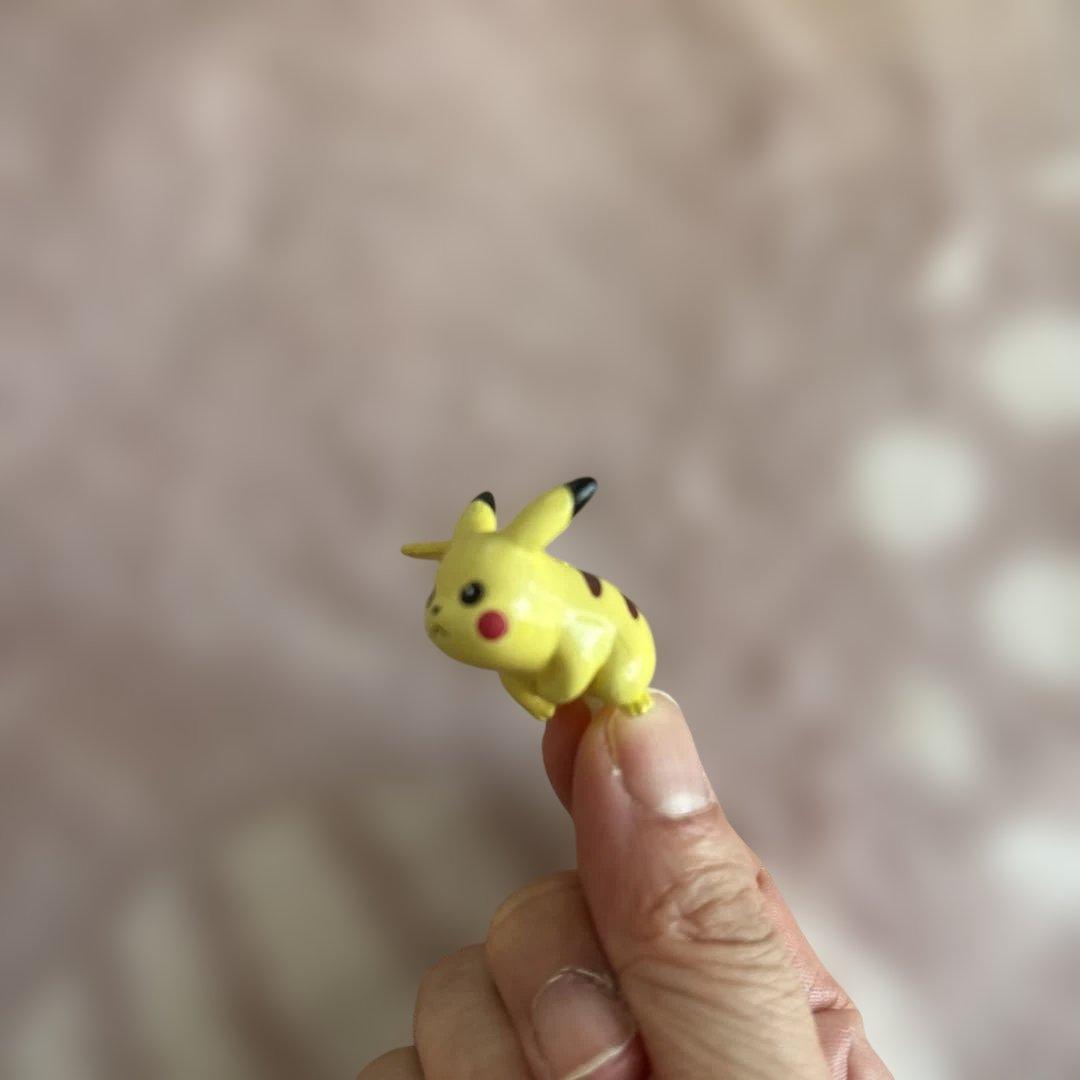 初期　ピカチュウ フィギュア