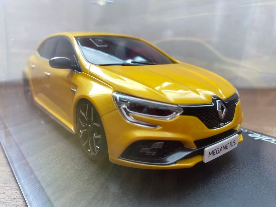 ミニッツ ASC RENAULT MEGANE R.S.