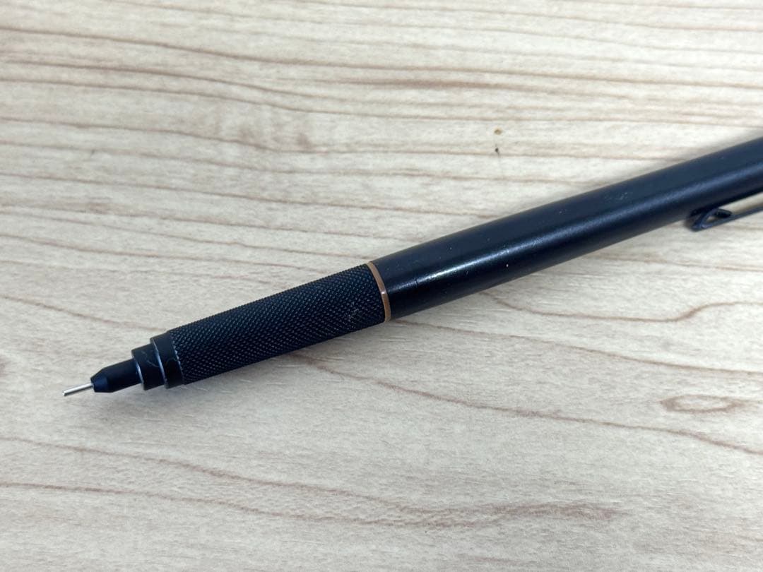 廃盤 TOMBOW トンボ鉛筆 MONOTECH モノテック シャーペン 0.5 - メルカリ
