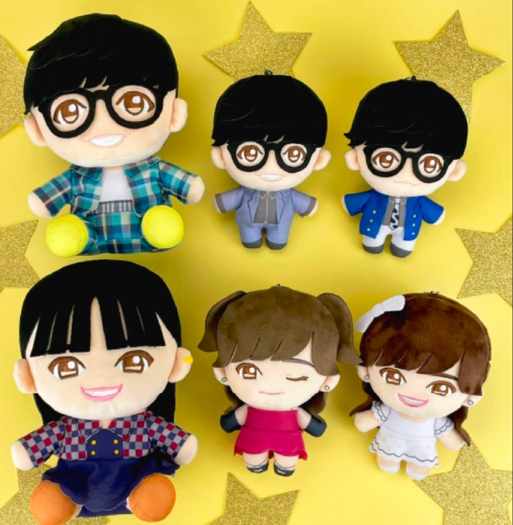 オーイシマサヨシ×鈴木愛理のでしょでしょ マスコット おすわりぬいぐるみ 全種 新番組「オーイシマサヨシ×鈴木愛理のでしょでしょ!!」から、ラウンド