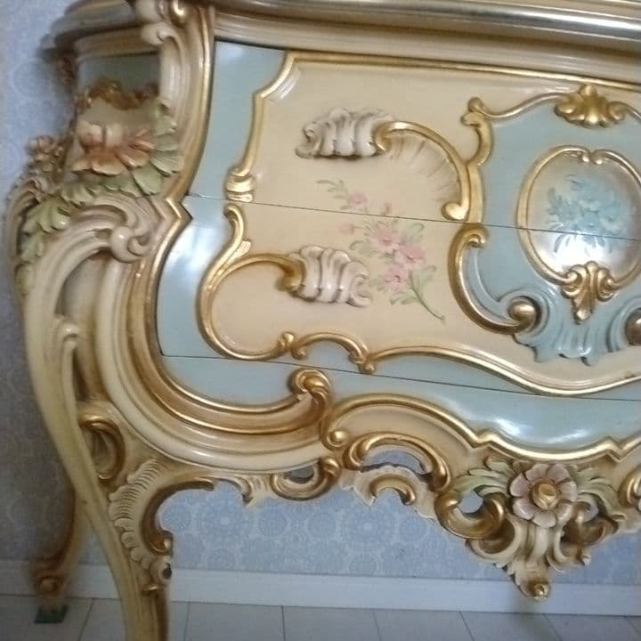 イタリア家具 ロココ調 キャビネット 手彫り マリオコルチャゴ - メルカリ