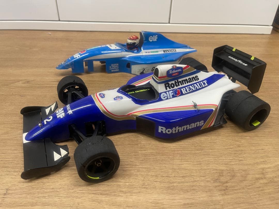 京商F1 電動ラジコンカー 1/10 ボディー2台付き