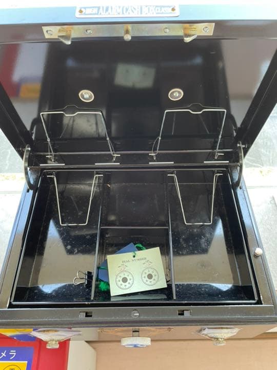 極上美品】キャッシュボックス 金庫 DAIWA 昭和レトロ - メルカリ