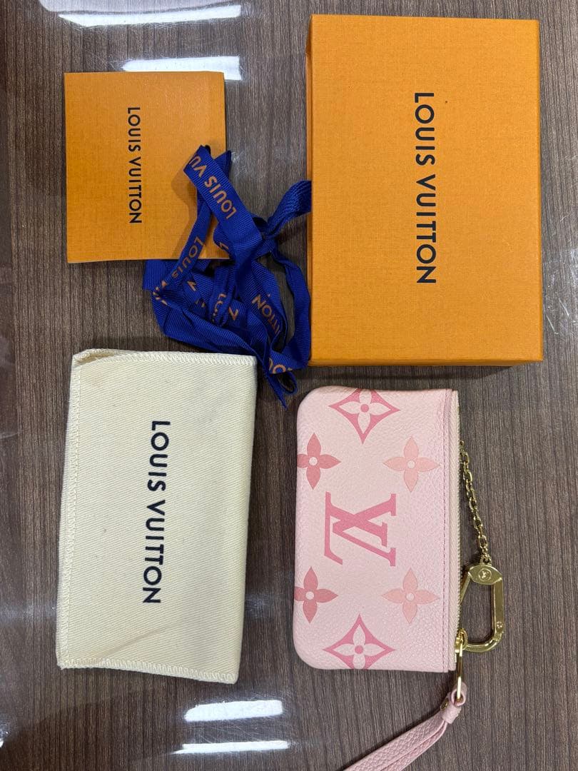 LOUIS VUITTON ピンク ケース