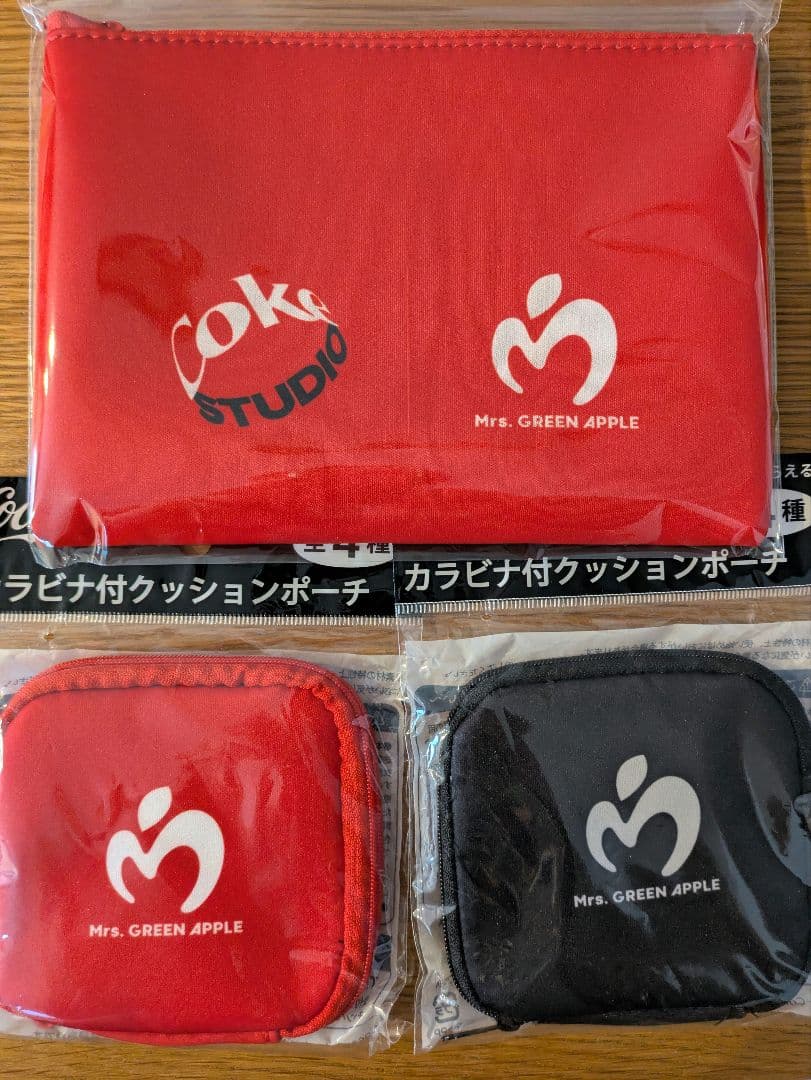 ミセスグリーンアップル Coca-Cola ポーチセット - メルカリ