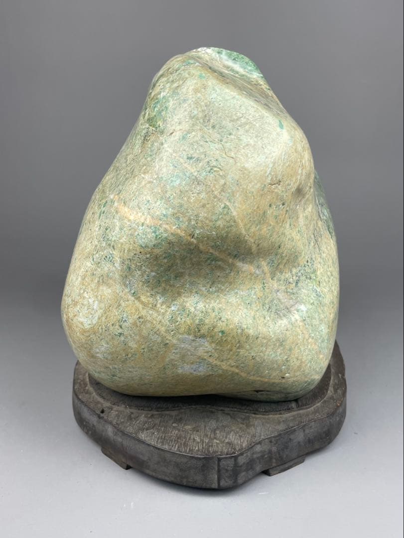 超希少 大型 ヒスイ原石 翡翠 木製台座付 鑑賞石 原石 天然石 鉱石