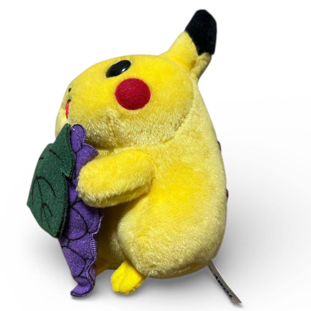 ピカチュウ ぬいぐるみ ぶどう付き ポケモン 高さ15cm