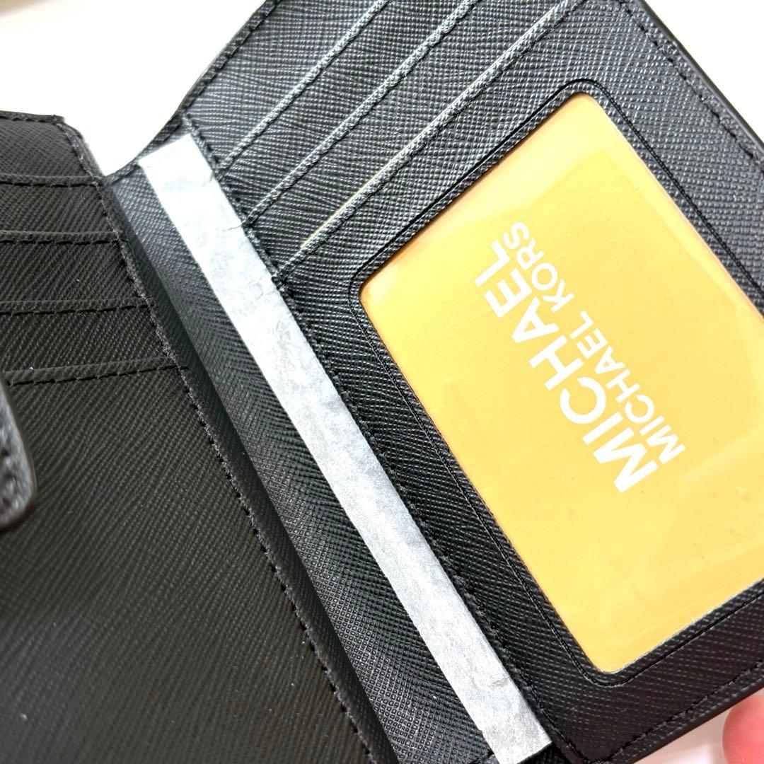 ⭐︎ 【新品、未使用品】※タグ付き♪かわいい♡マイケルコース 2つ折り財布ブラック