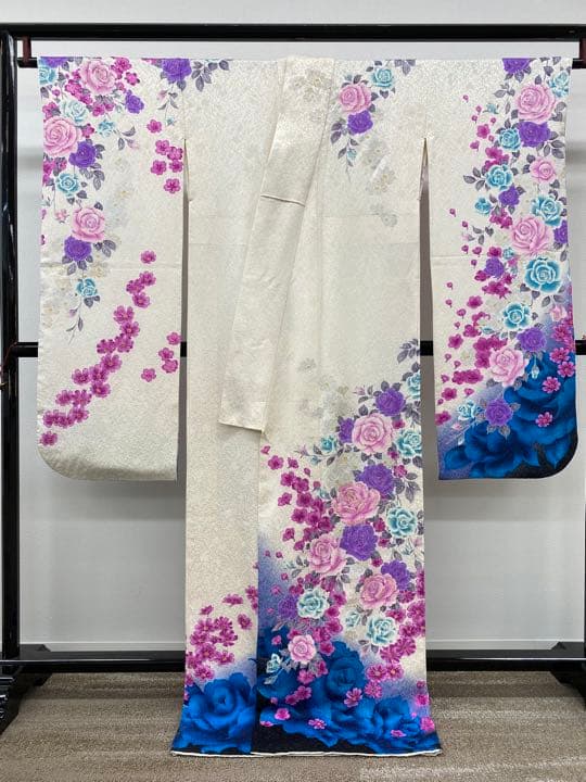 振袖 豪華 銀通し 刺繍 振袖 豪華 ラメ刺繍 金彩 銀通し 紋意匠 身丈 173cm