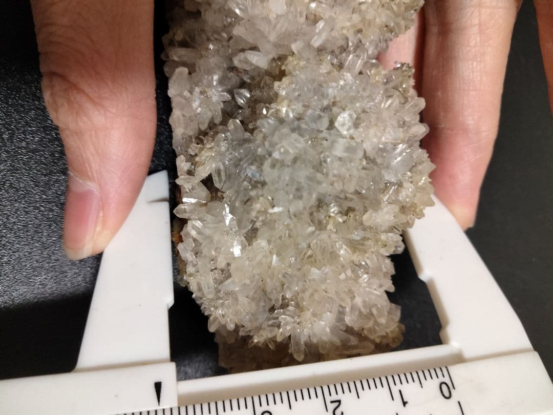 埼玉県秩父市中津川 秩父鉱山 橋掛沢 水晶クラスター 虹入り水晶 国産水晶