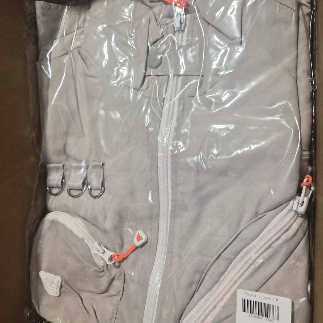 新品未開封】Vaundy Pocketfull Vest Mサイズ - メルカリ