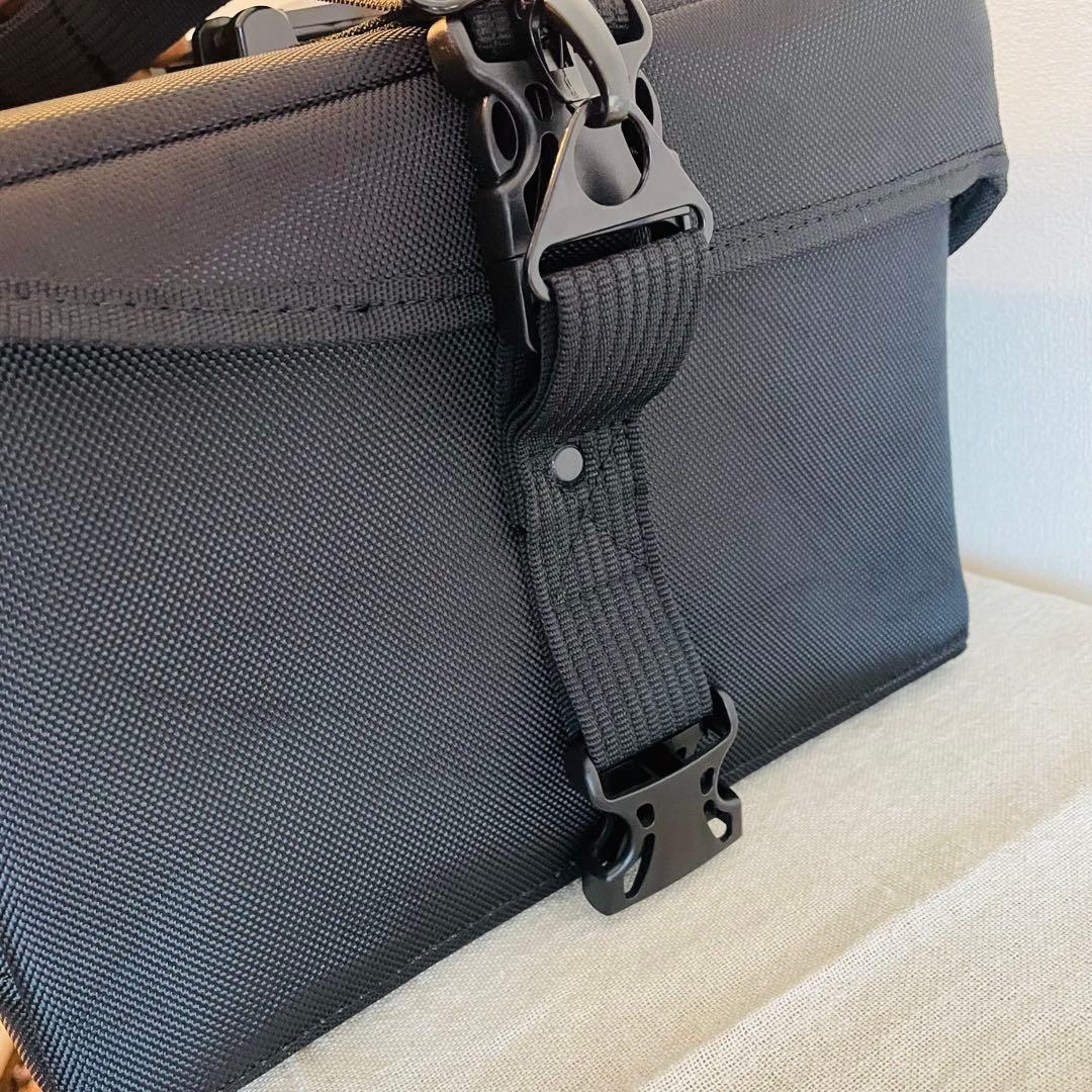 【極美品】LUVODI メイクボックスキャリー プロ用 屋内2回使用 3WAY