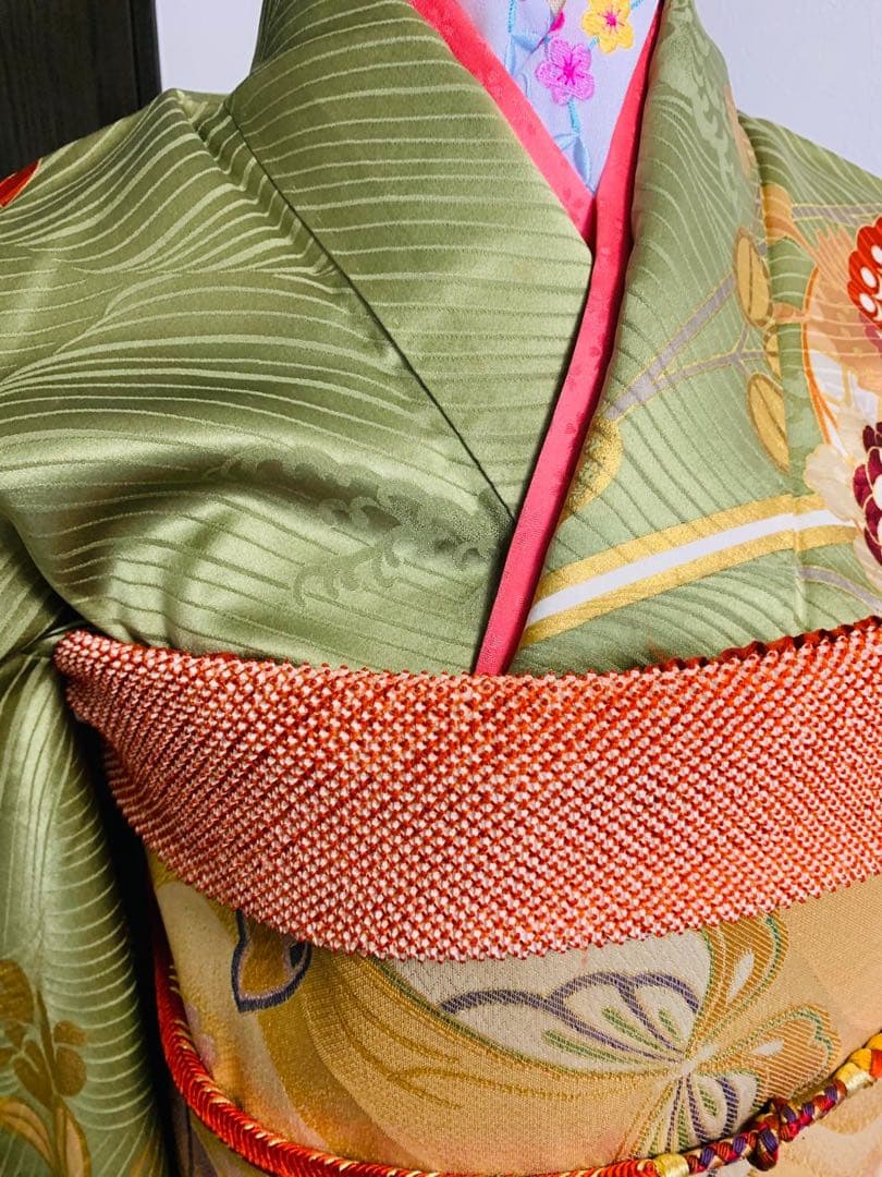振袖フルセット駒刺繍 花蝶丸文 金彩 正絹