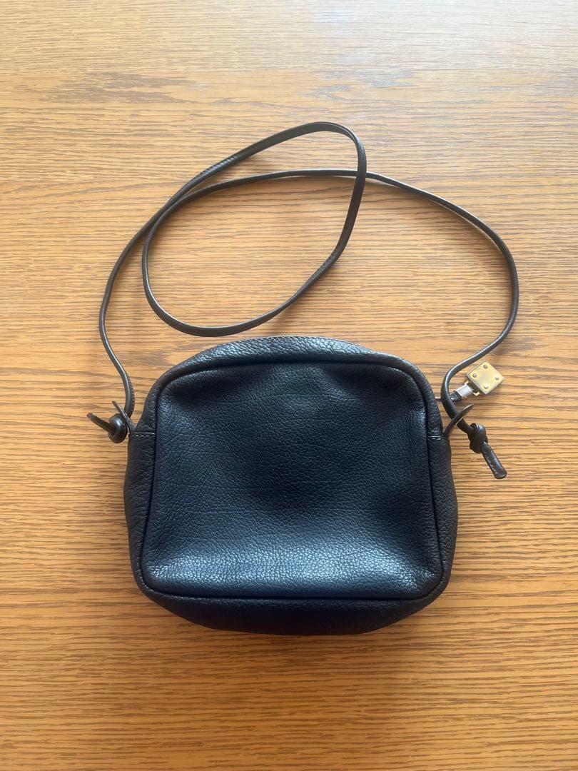 LOEWE 黒 レザー ショルダーバッグ