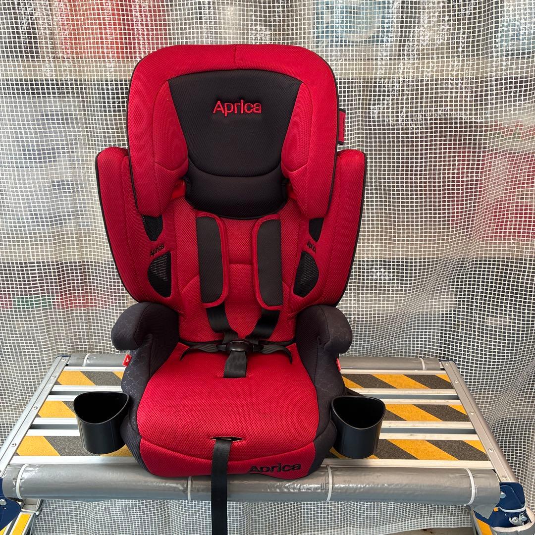 アップリカ エアグルーヴプラス レッド ジュニアシート カップホルダー