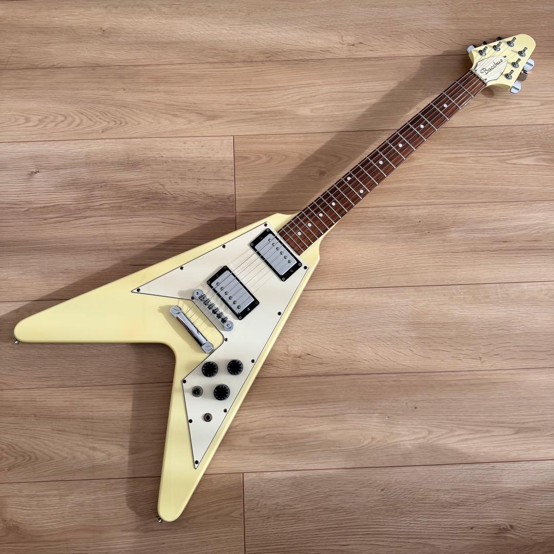 BacchusフライングV BFV-700 - メルカリ