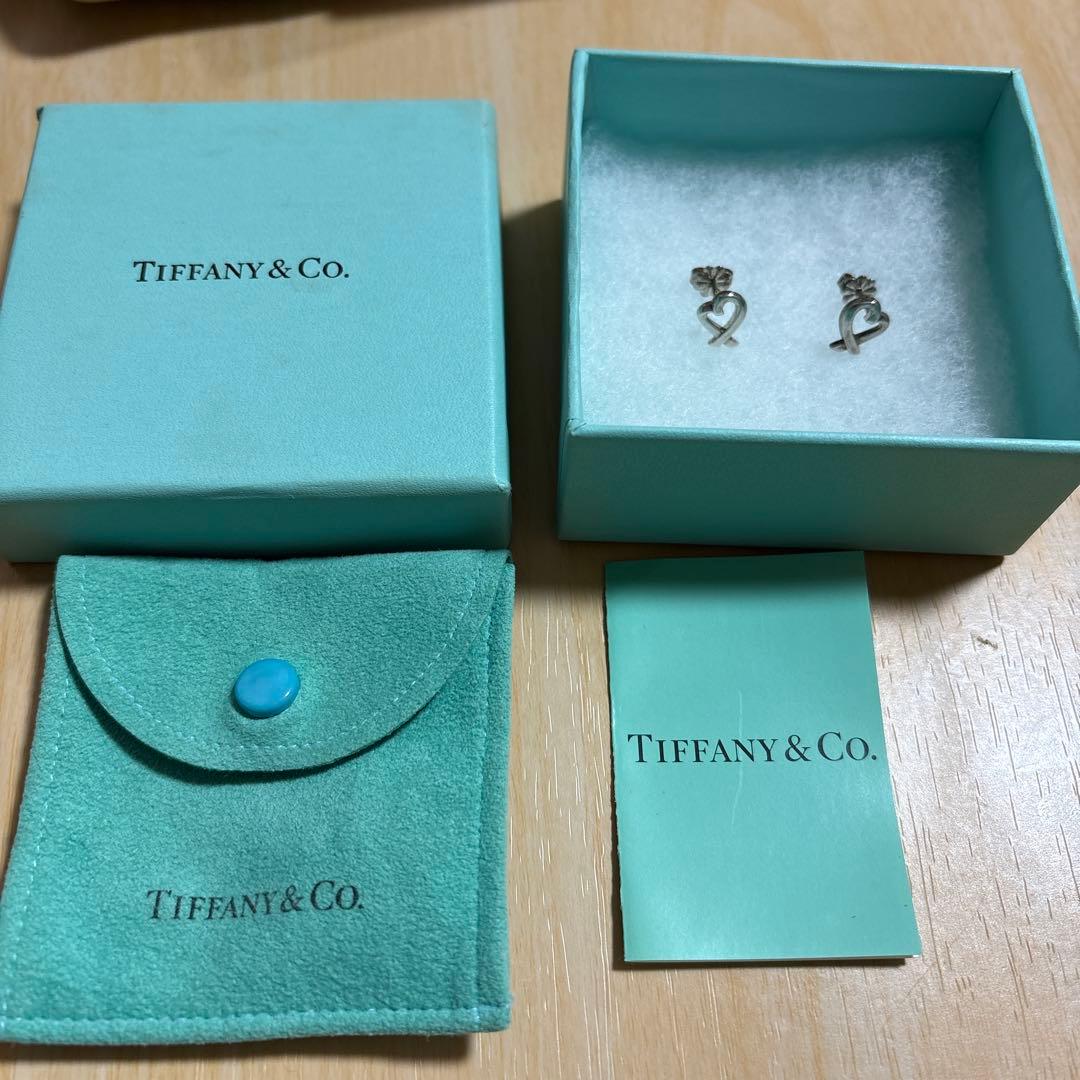 Tiffany & Co. ハート型スタッドピアス
