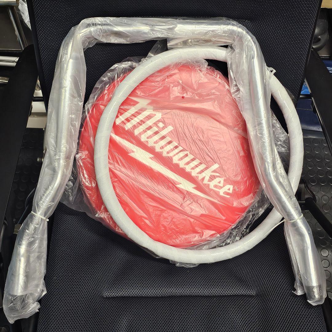 ミルウォーキー スツール