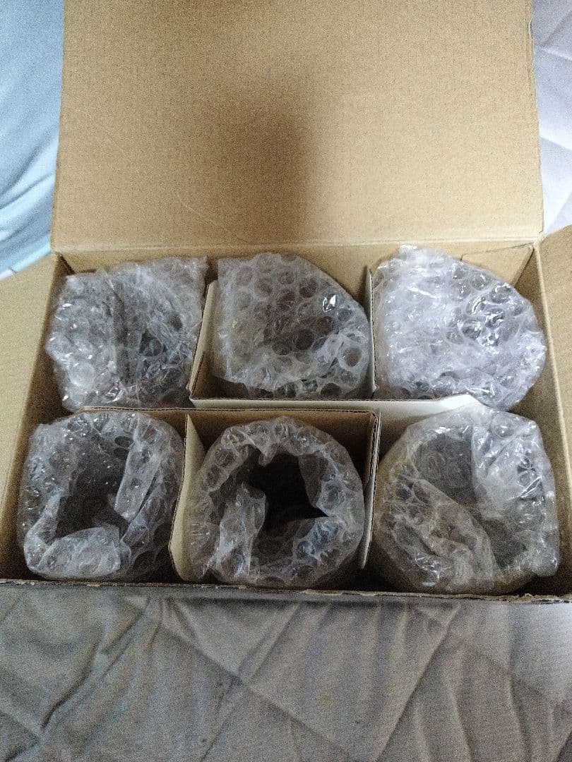 希少非売品アンディ・ウォーホル ドンペリシャンパングラス