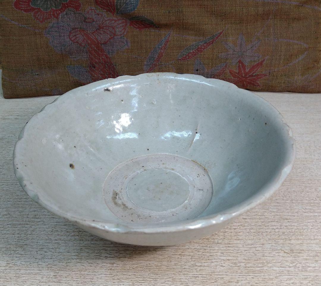 南宋白磁輪花茶碗 中国南宋時代r5-13