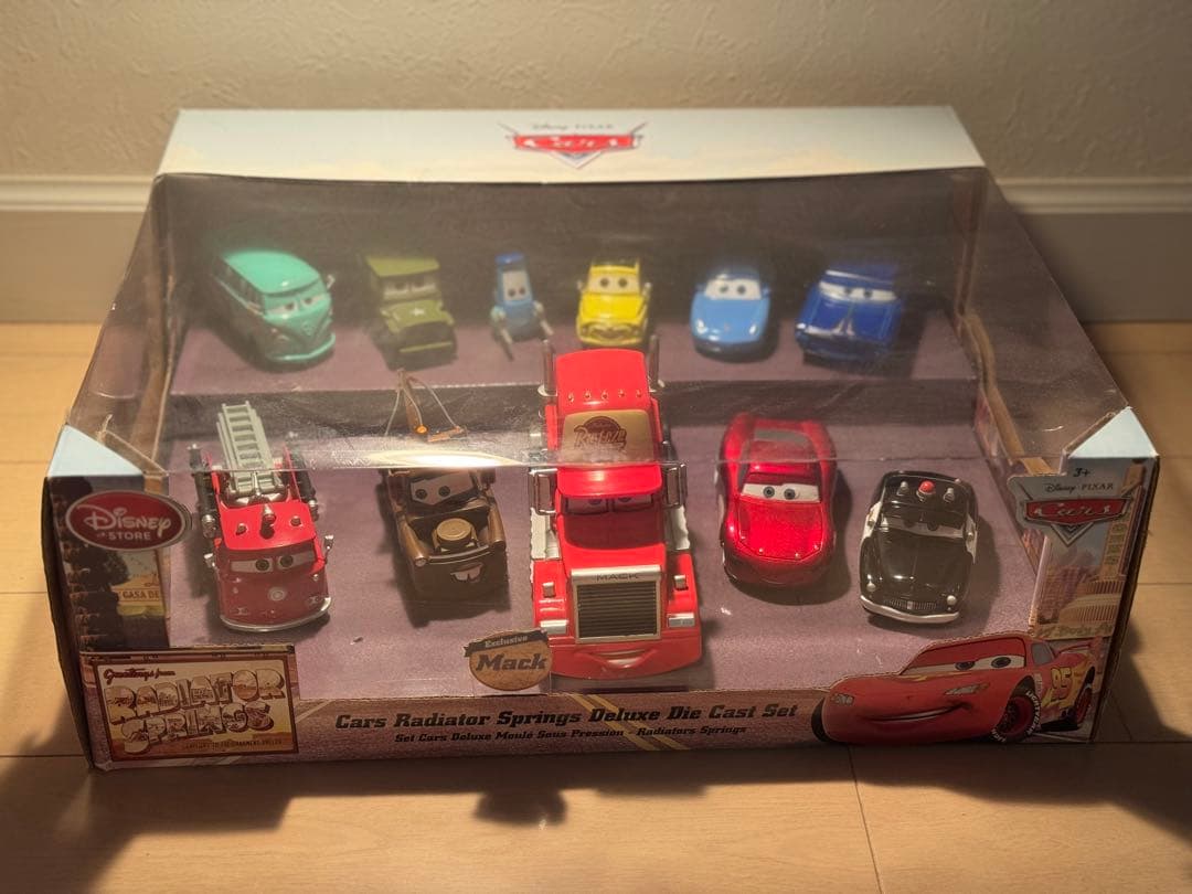 【激レア★未開封】カーズ　ラジエータースプリングスデラックスダイキャストセット