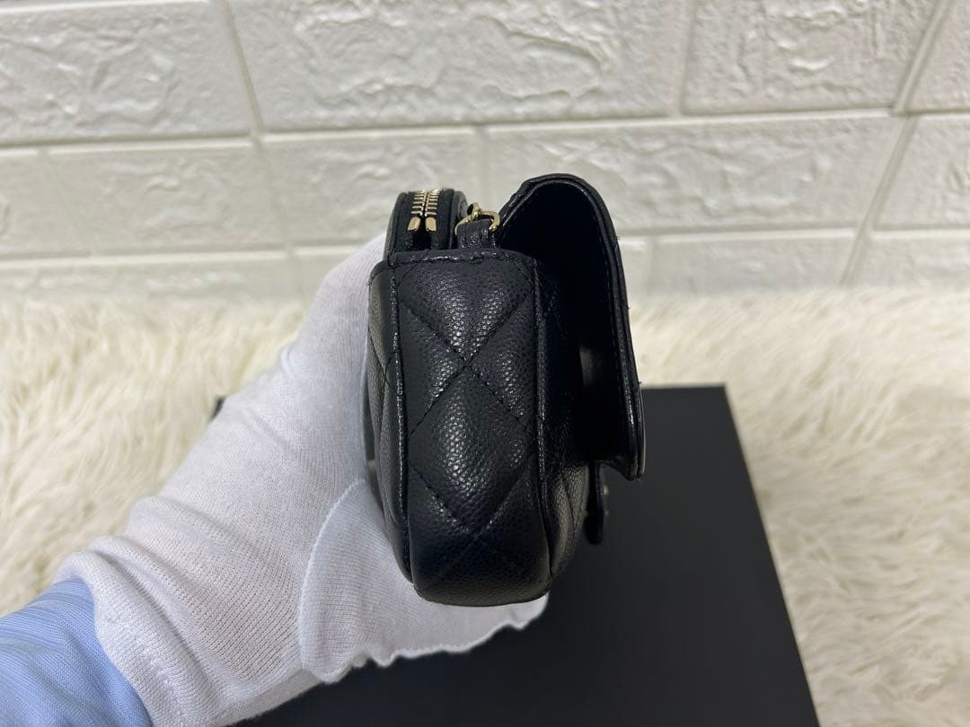 CHANEL ショルダー　チェーンウォレット　キャビアスキン