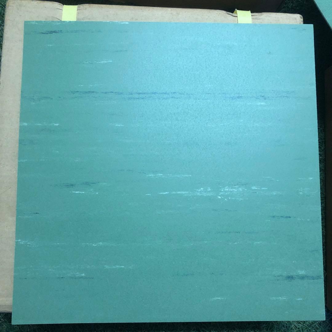 【お買い得】フロアタイル　床材　DIY　リノベ　　インテリア　　Pタイル