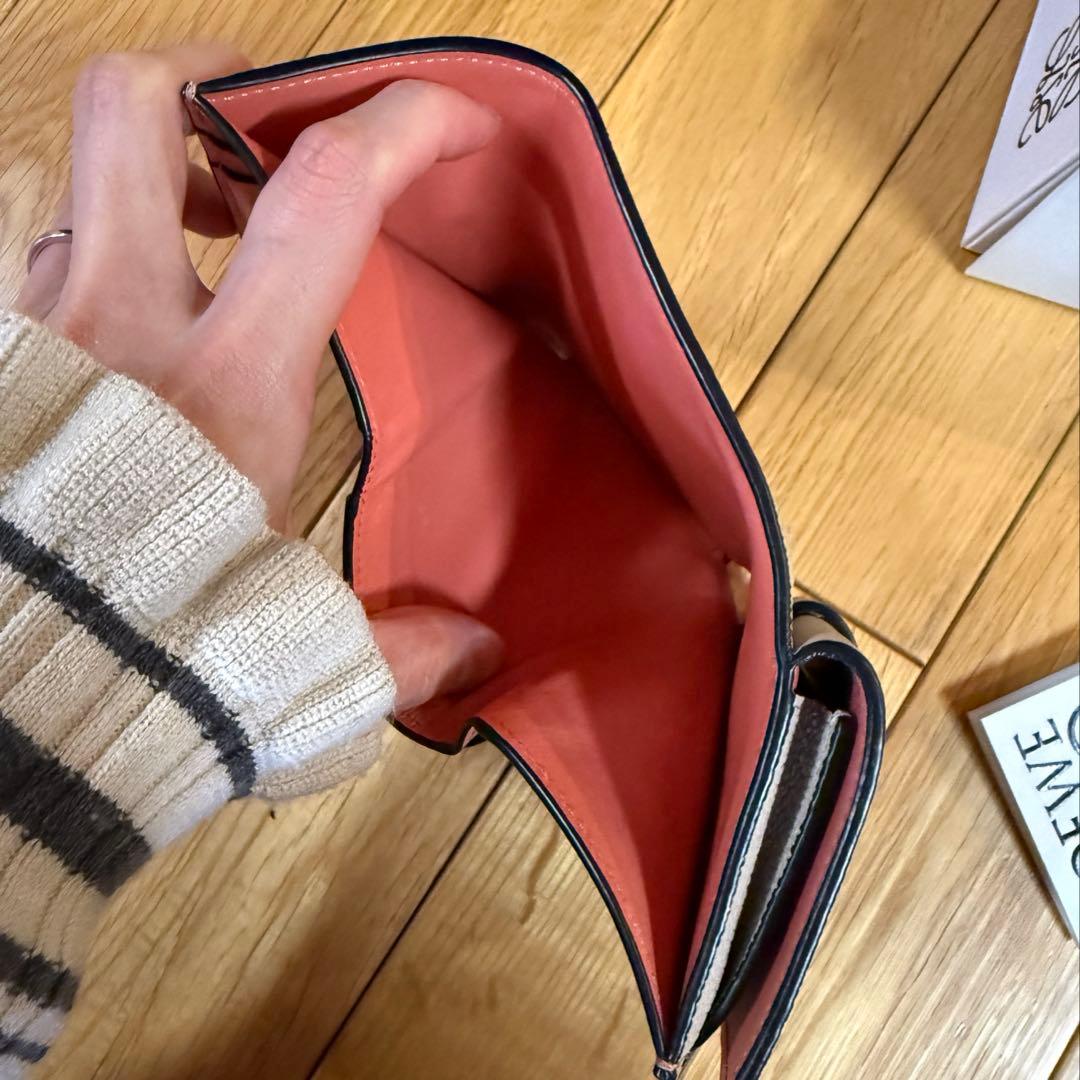 【LOEWE】トライフォールド ウォレット（ソフトグレインカーフ）