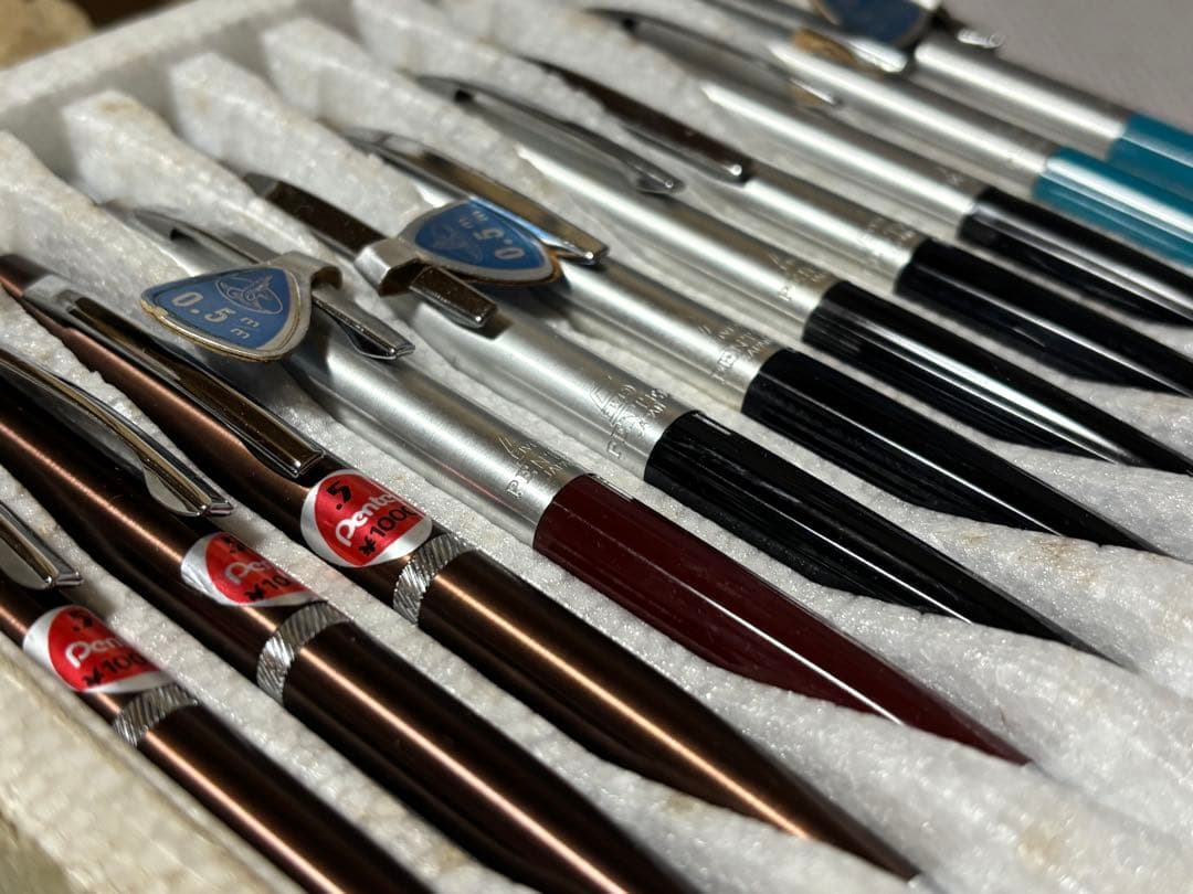 廃番】ぺんてる5美品 11本セット ダース箱付き - メルカリ