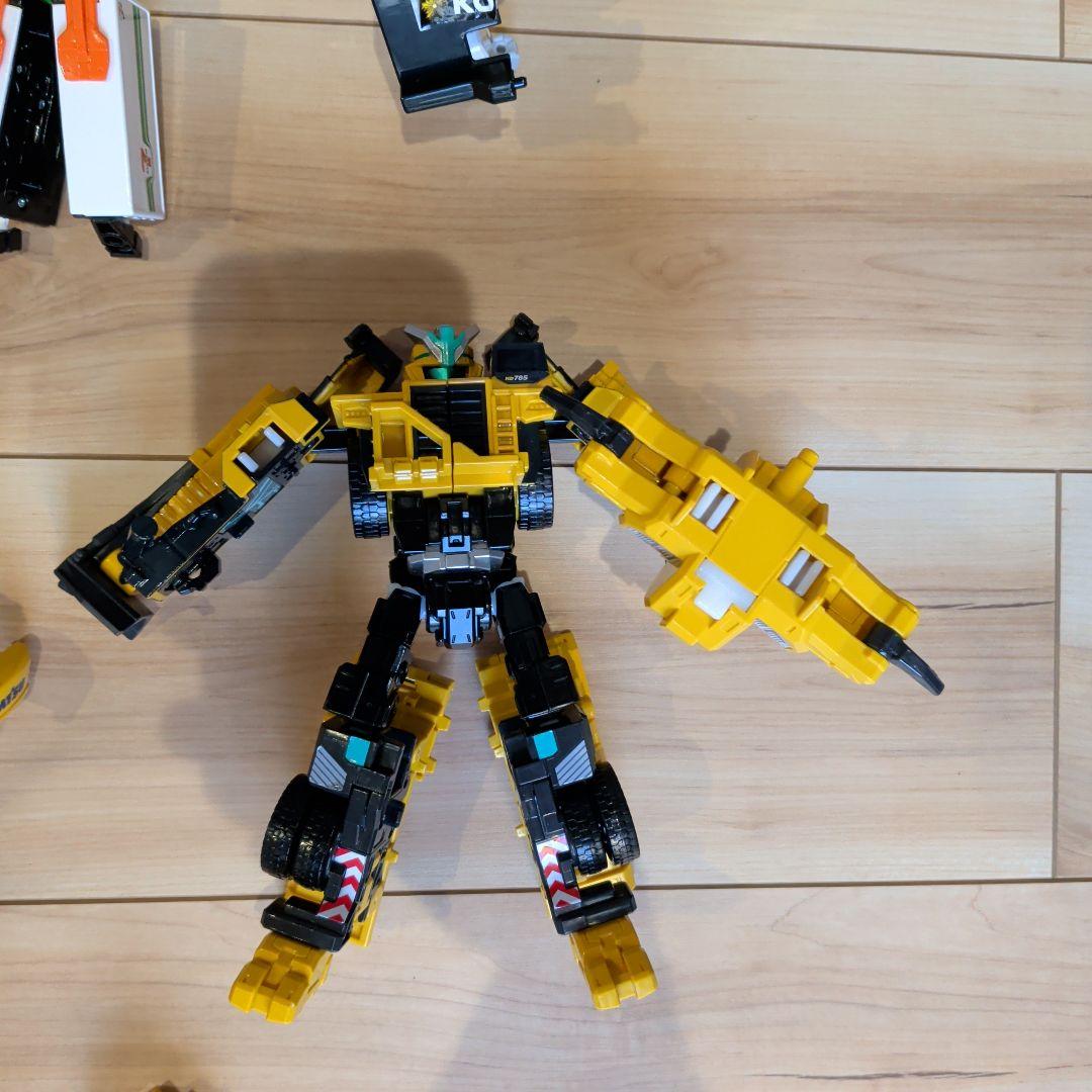 トミカヒーローズ　ジョブレイバー　9体　セット 変形ロボット