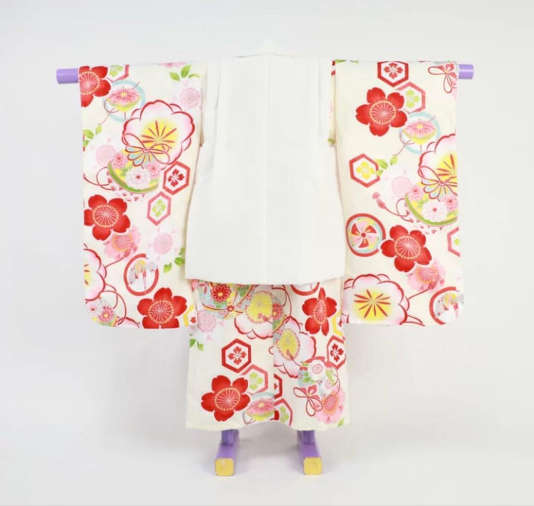 【むむむさん専用】七五三,女の子,着物,子ども,3歳,白,赤,オフホワイト