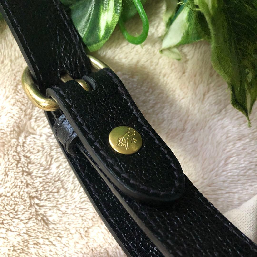 くろ　未使用♡ イルビゾンテ　クロスボディバッグ　ブラック　オールレザー