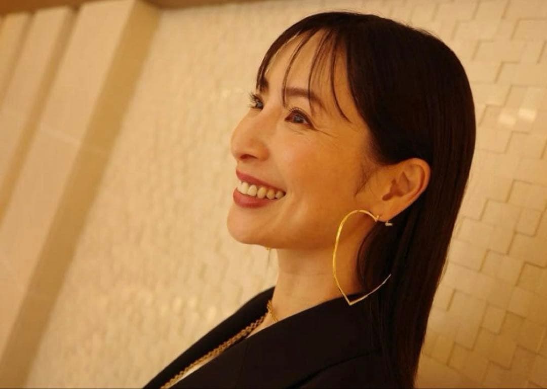 mayuco.ゴールドピアス akikiコラボ ハートフープ