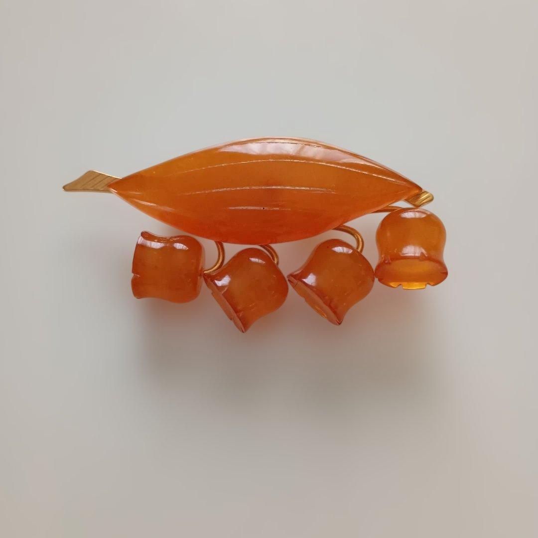 琥珀ジュエリーセット　(ネックレス、ブレスレット、ブローチ、イヤリング)