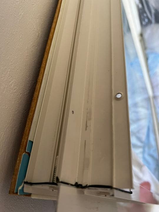 アルミサッシ絵画　青空　30年前の作品