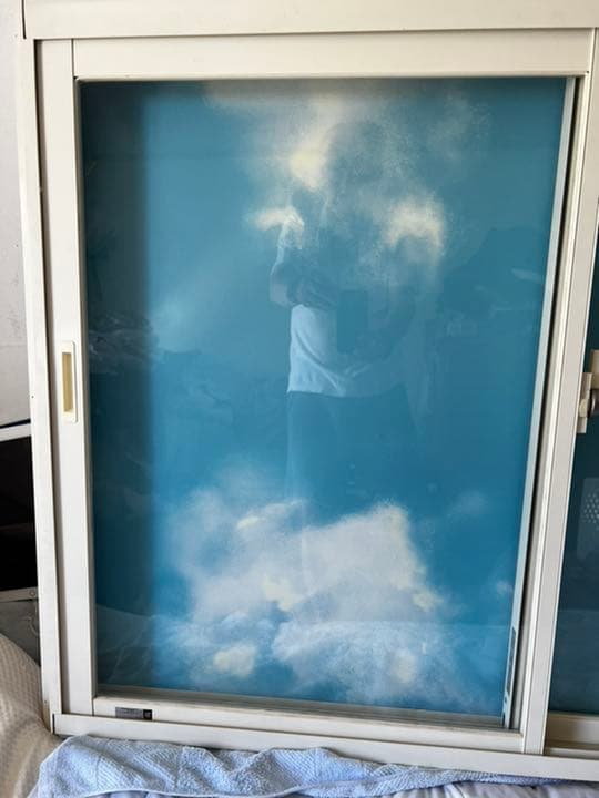 アルミサッシ絵画　青空　30年前の作品