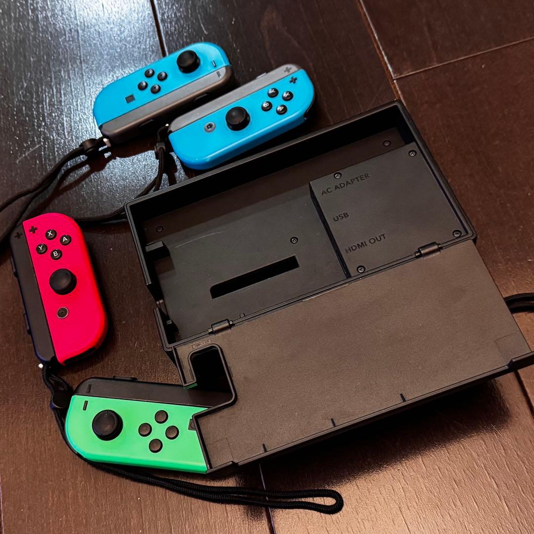 Nintendo Switch 本体　青/ピンク/緑ジョイコン ニンテンドー