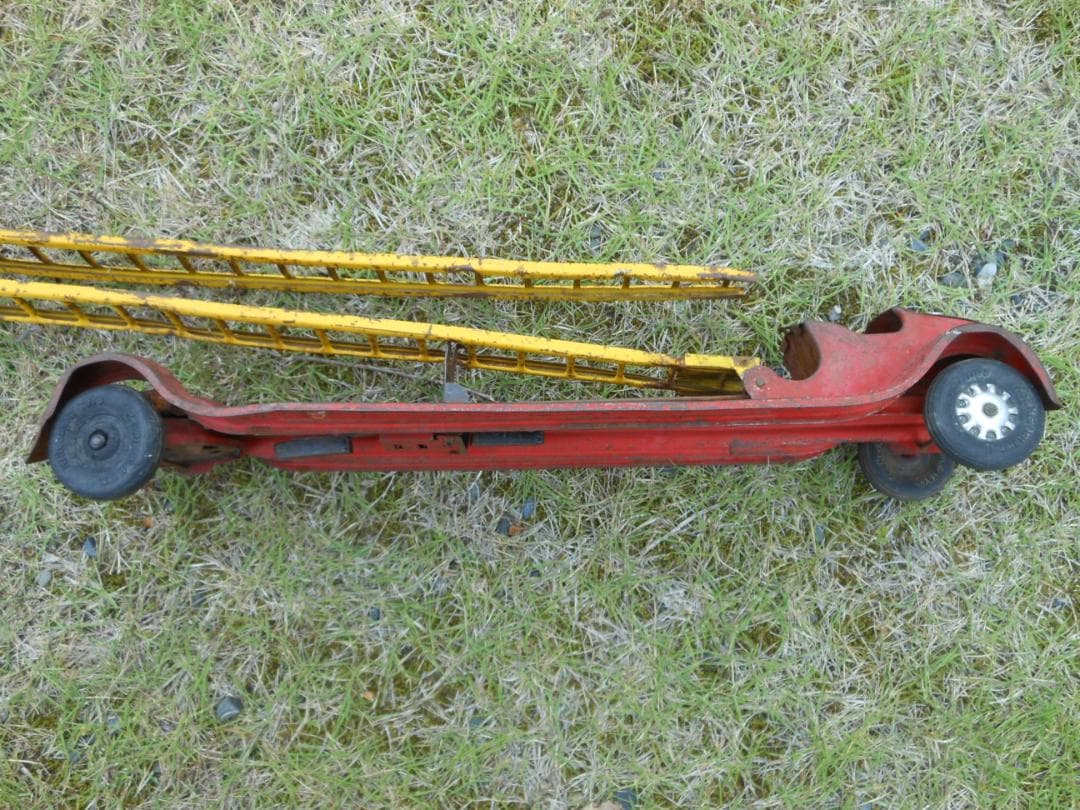 Kingsbury トイカー 赤 消防車 はしご車 ブリキ おもちゃ