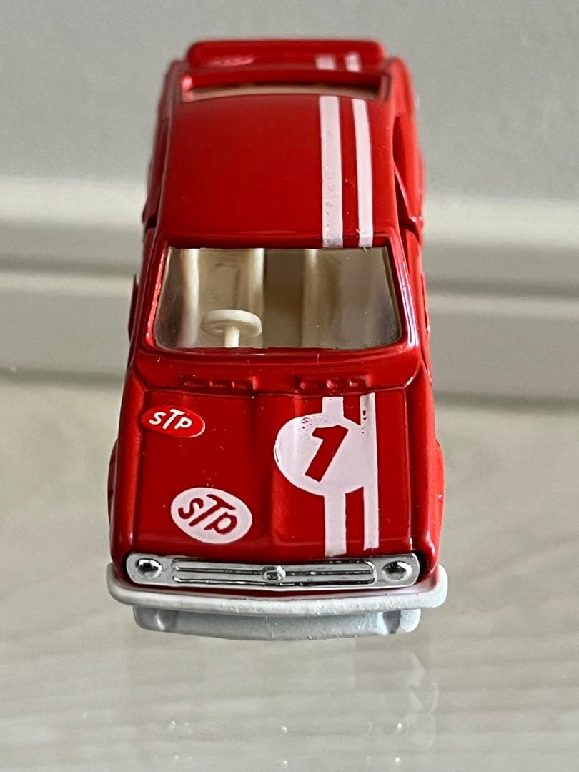 トミカ 黒箱15サニークーペ1200GXレーシング