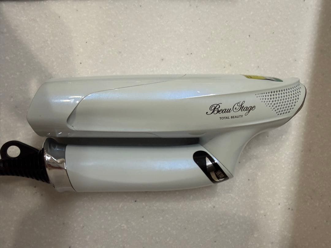 アデランス　エレガンジェット　ドライヤー　ホワイト