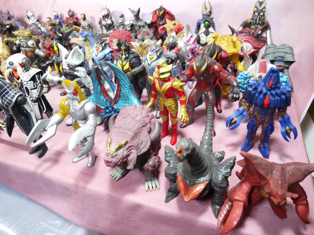 ウルトラマン 怪獣 ソフビ まとめ売り 69体 ウルトラ怪獣シリーズ 怪獣